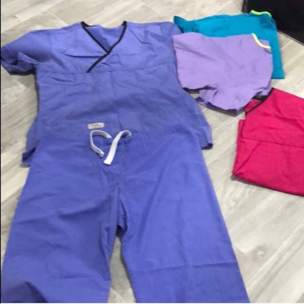 Medium urbane scrubs